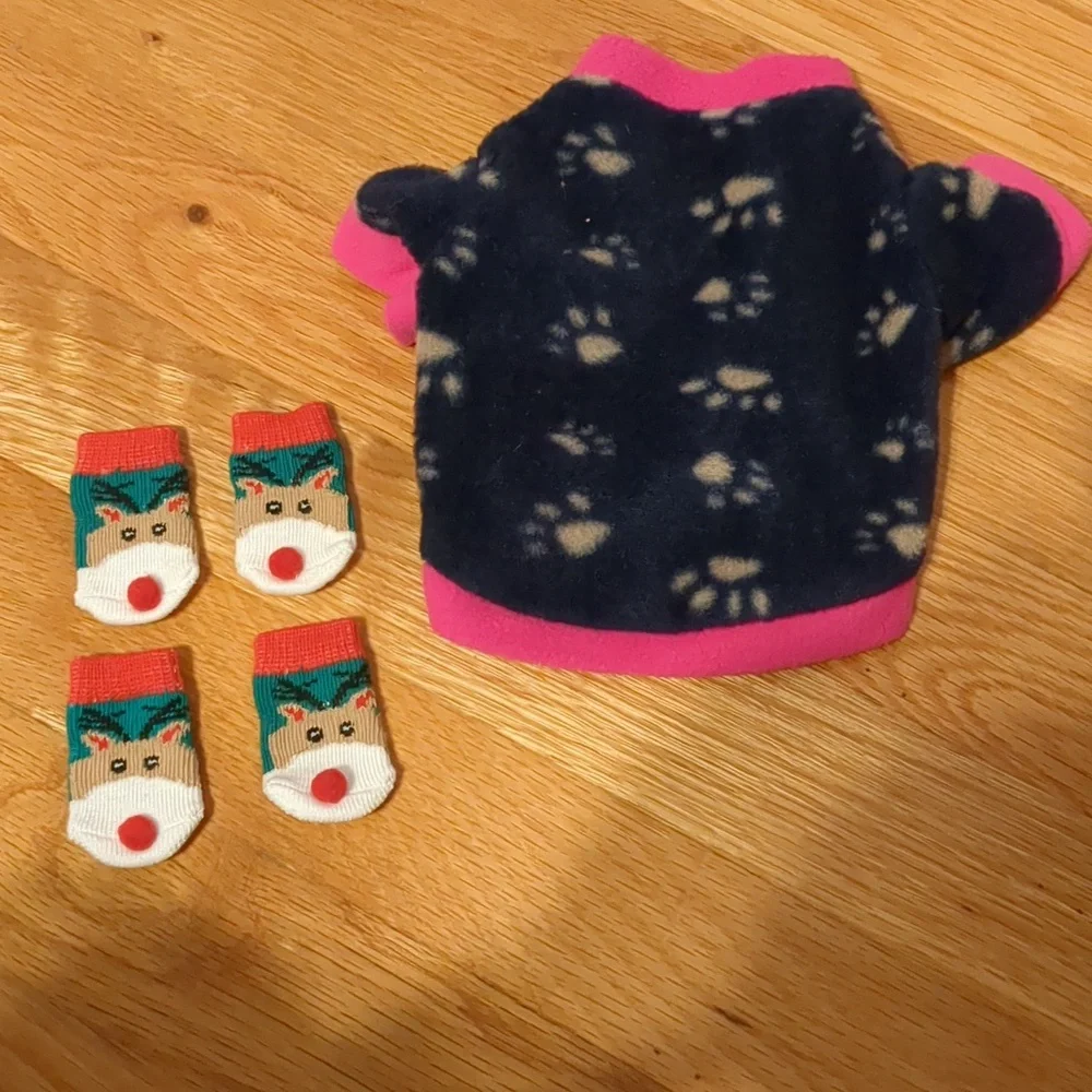 Cat Sweater And Reindeer Socks Bundle